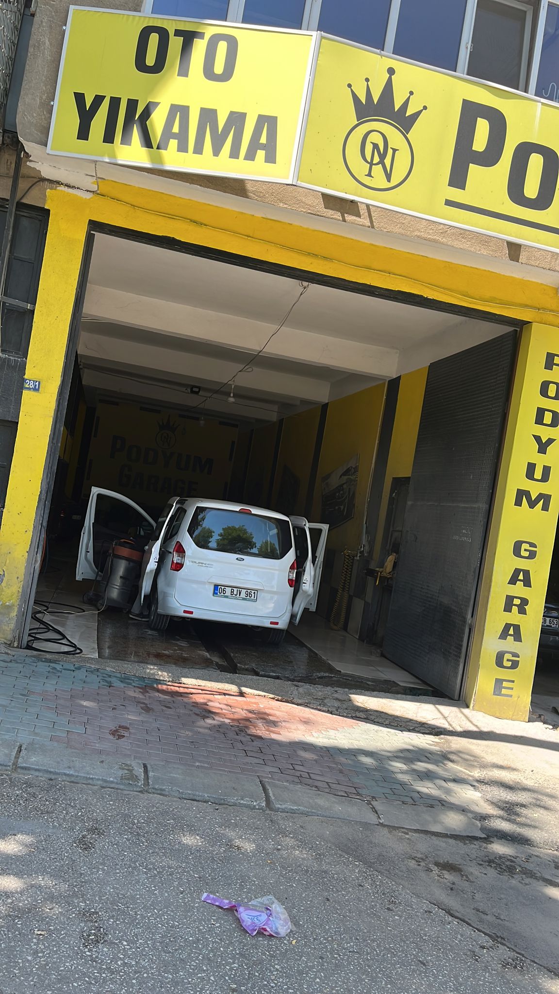PODYUM GARAGE - UŞAK