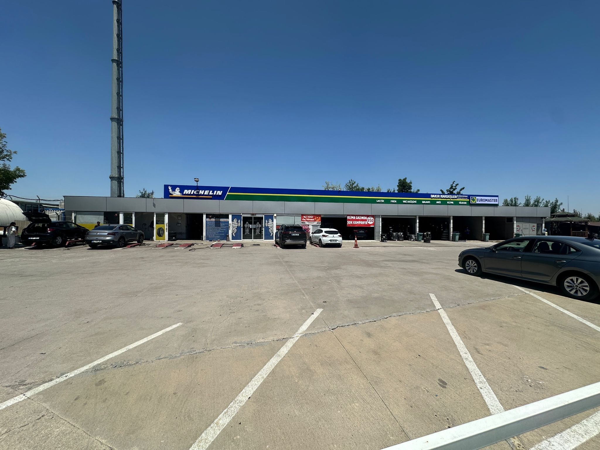 BAKIR KARDEŞLER OTO YIKAMA & LASTİK - ÜMİTKÖY