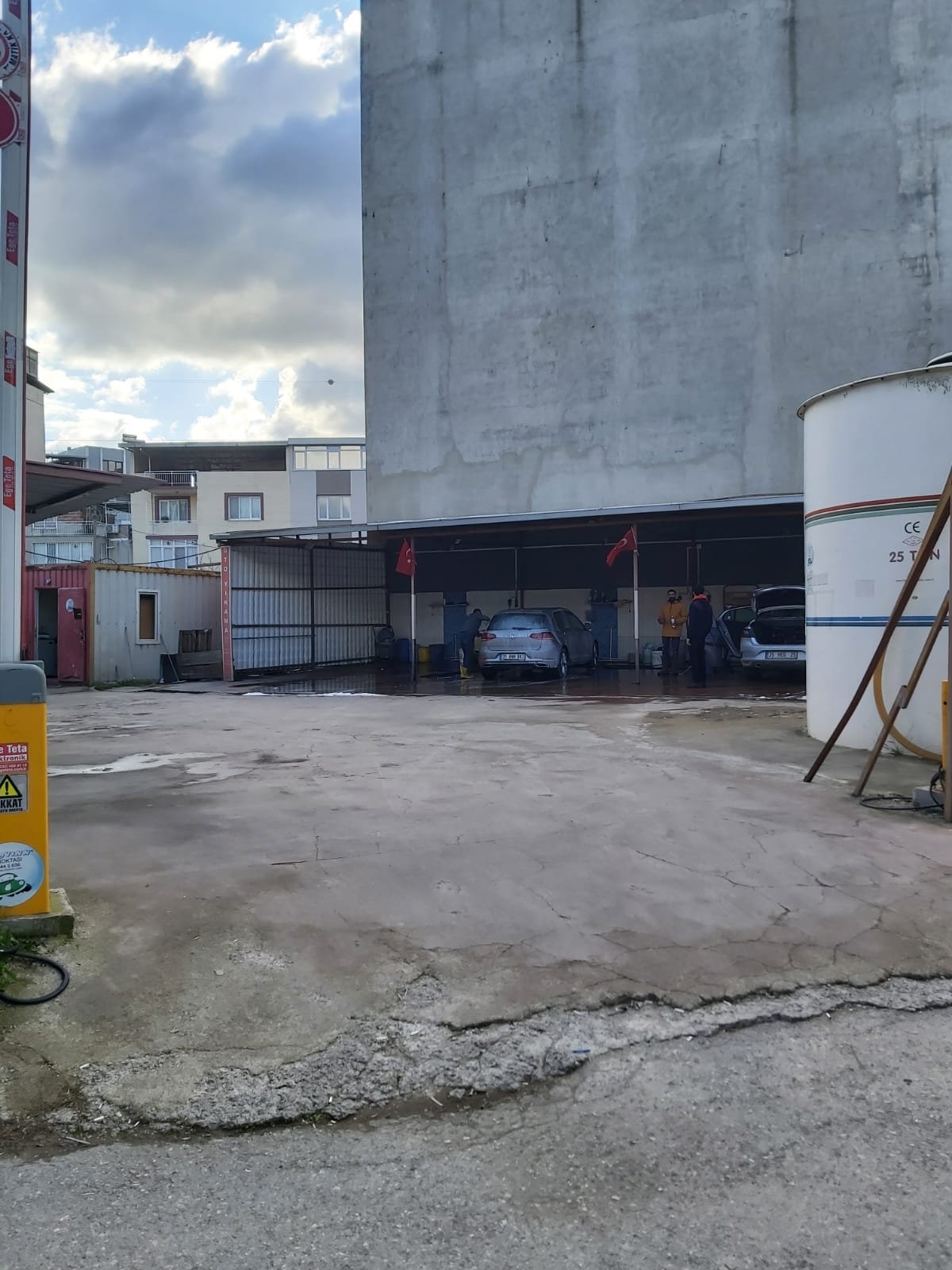 BAĞCI OTO YIKAMA - BORNOVA