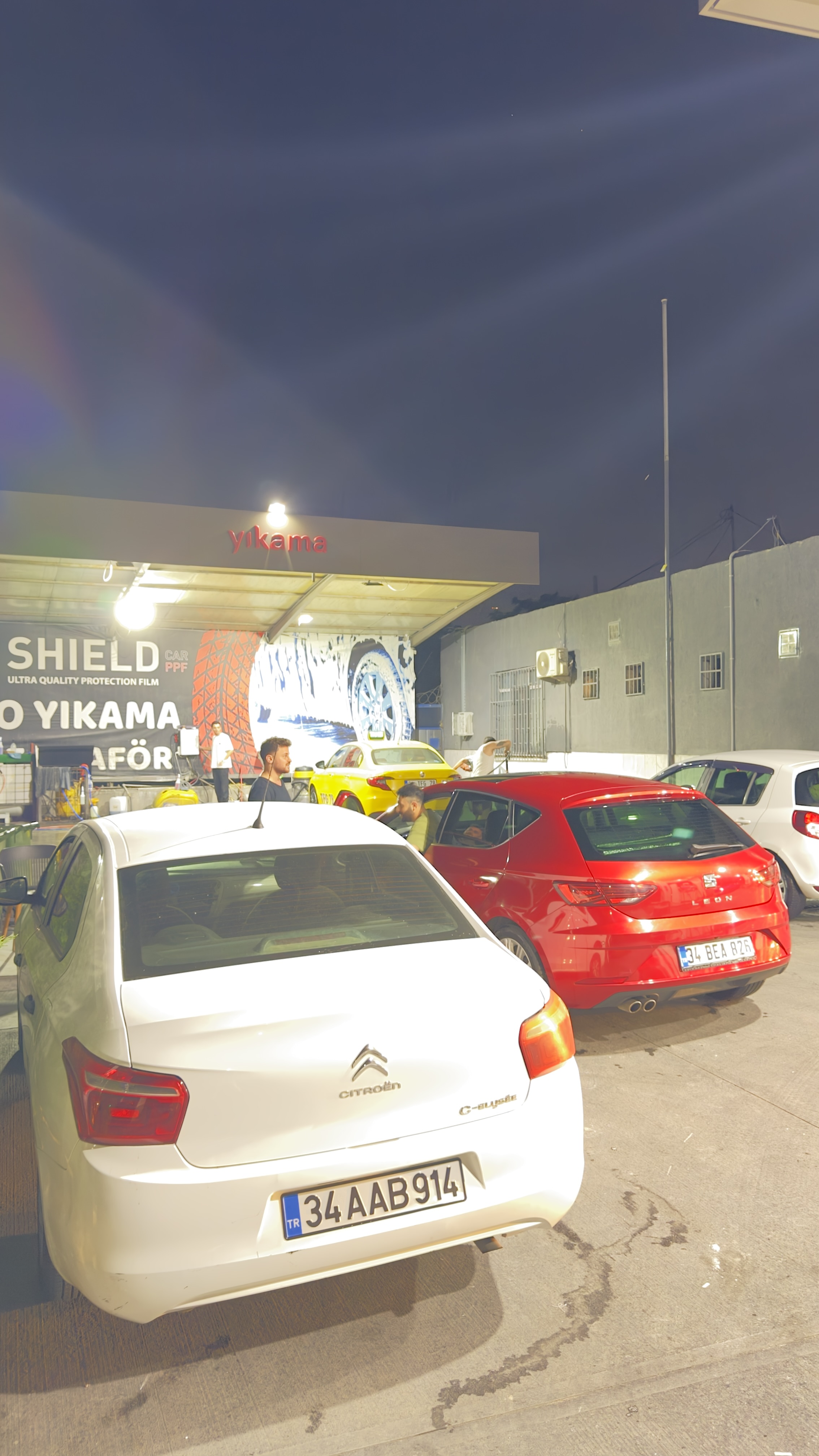EFE GARAGE OTO YIKAMA & DETAILING MERKEZİ - KÜÇÜKÇEKMECE