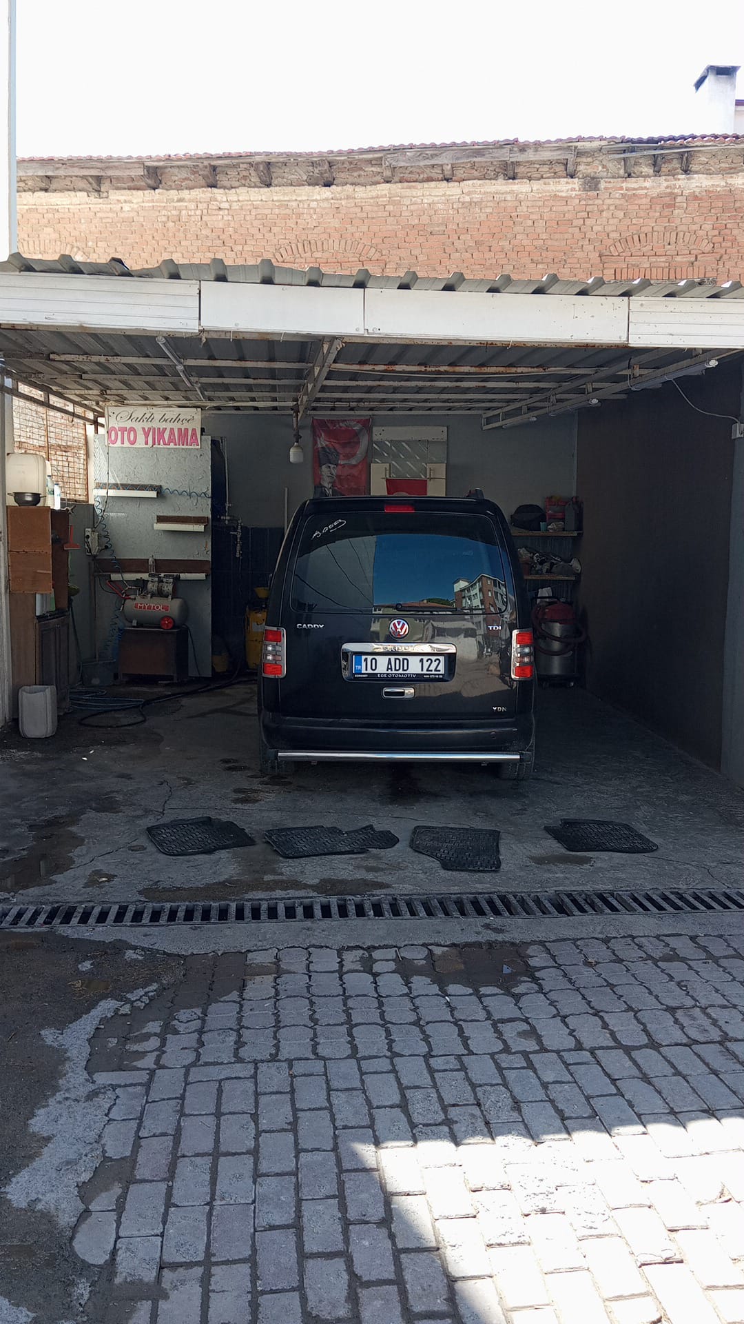 SAKLIBAHÇE OTO YIKAMA - GÖMEÇ / BALIKESİR