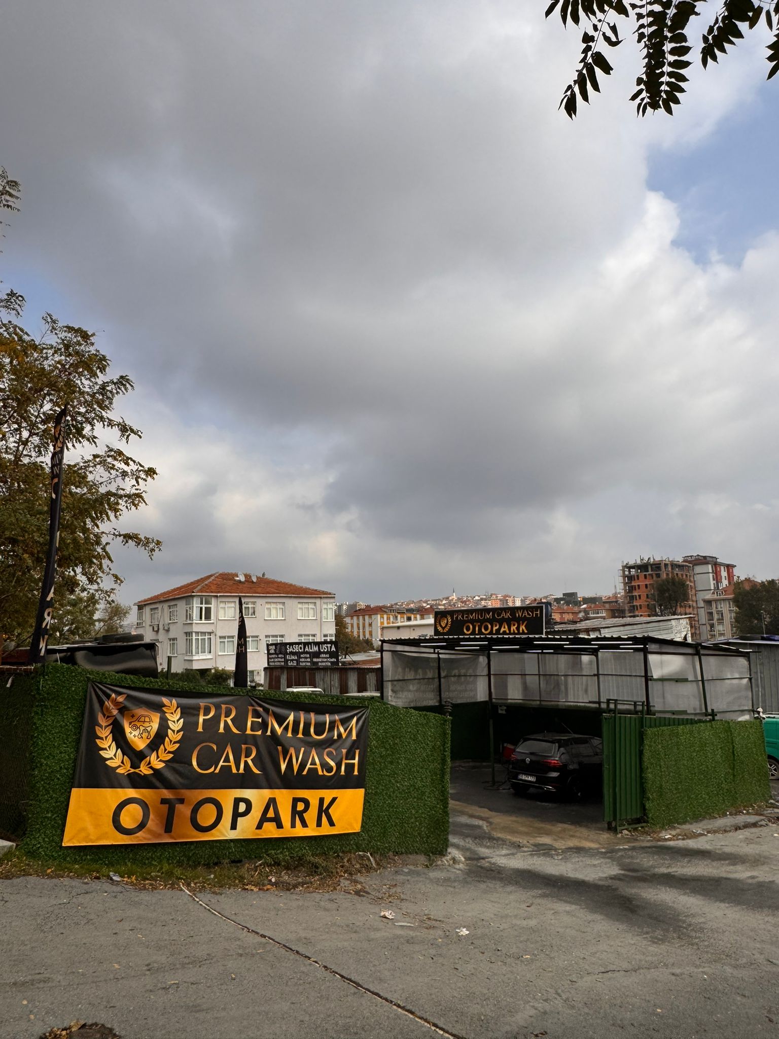 PREMİUM CAR WASH OTO YIKAMA - BAHÇELİEVLER 