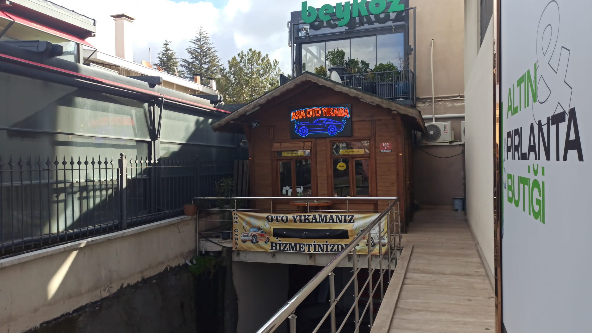 ARA GARAJ OTO YIKAMA - ÇANKAYA / ANKARA